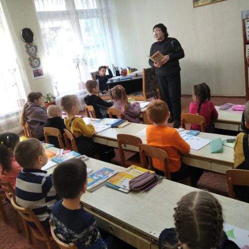 Допомагайко